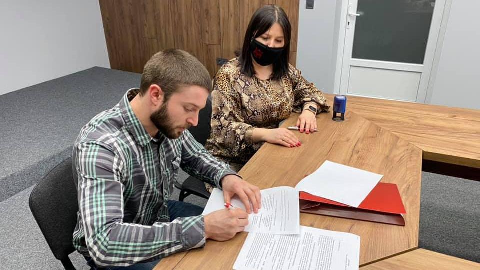 Підписання договору з «ЄЛОВ ЛІФ ТЕХНОЛОДЖІС» Підписання договору з «ЄЛОВ ЛІФ ТЕХНОЛОДЖІС»