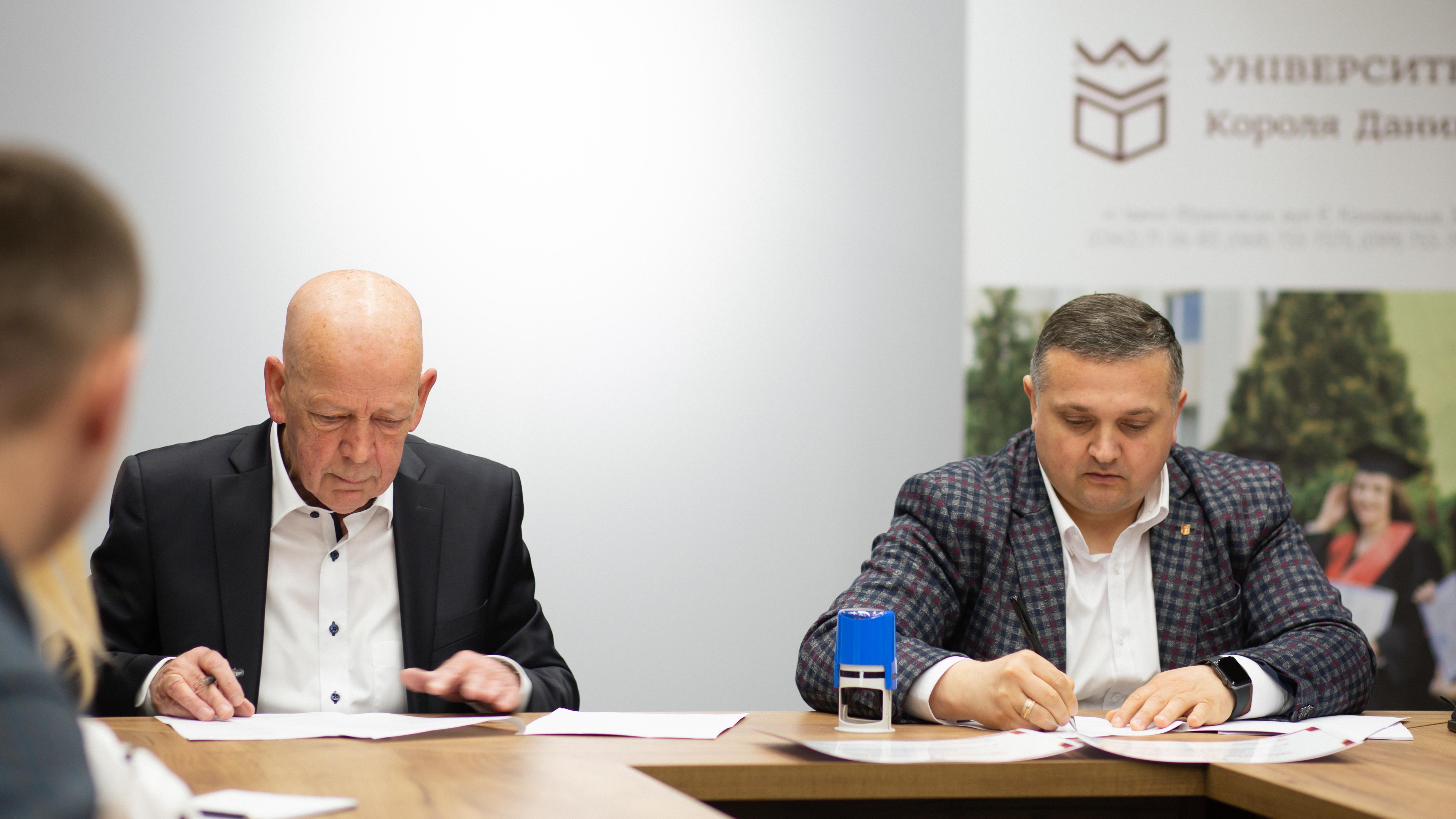 договір про співпрацю з ELMA Fachkräftemanagement UG. договір про співпрацю з ELMA Fachkräftemanagement UG.