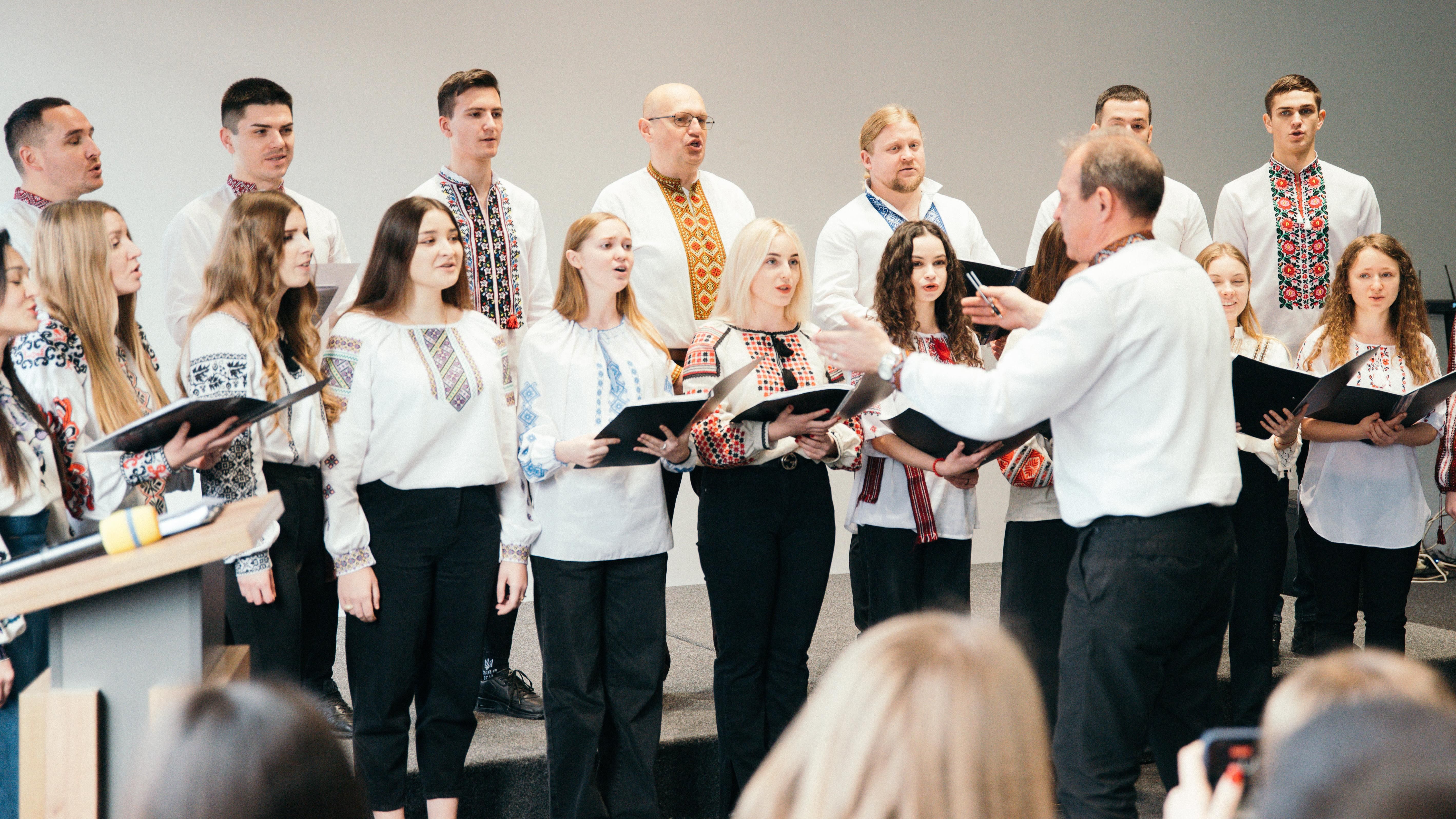 Викладачі кафедри естрадно-вокального мистецтва УКД привітали колег та студентів з прийдешнім Різдвом