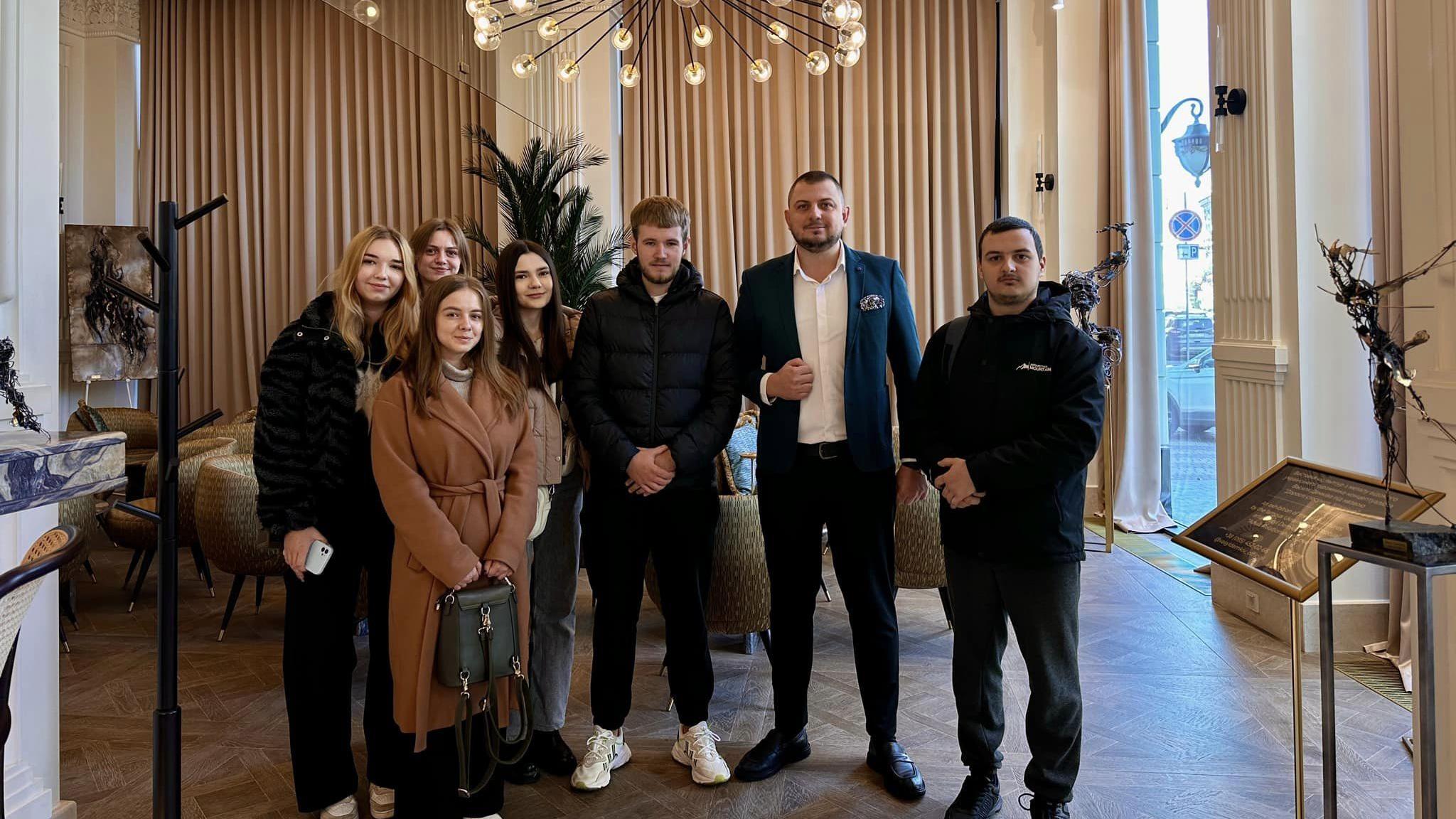 Студенти УКД відвідали готель «Nadiya Palace» у рамках вивчення дисципліни «Туристично-рекреаційні комплекси світу»