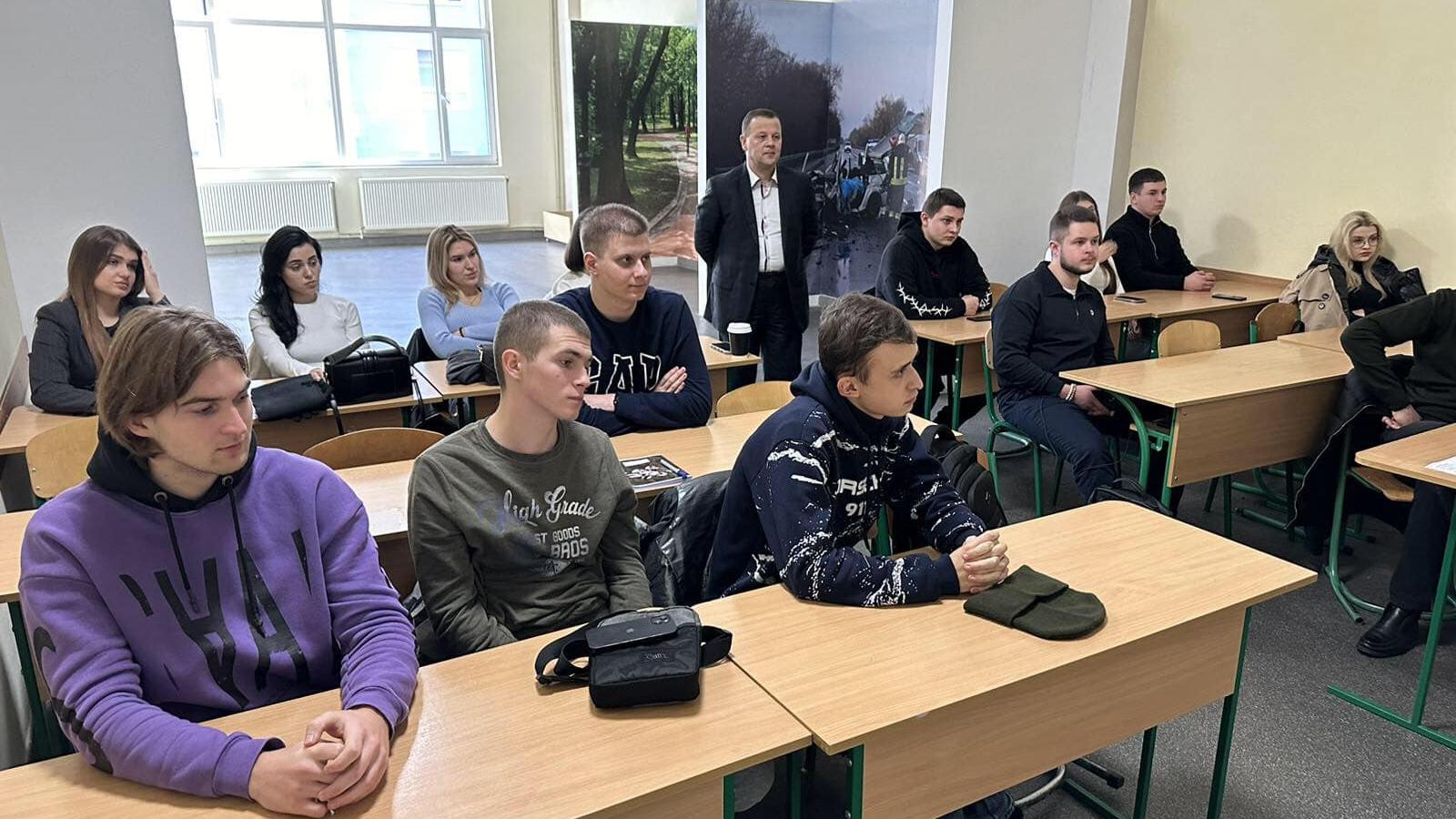 Бінарне заняття з предмета «Право соціального забезпечення України» для студентів IV курсу спеціальності «Право»