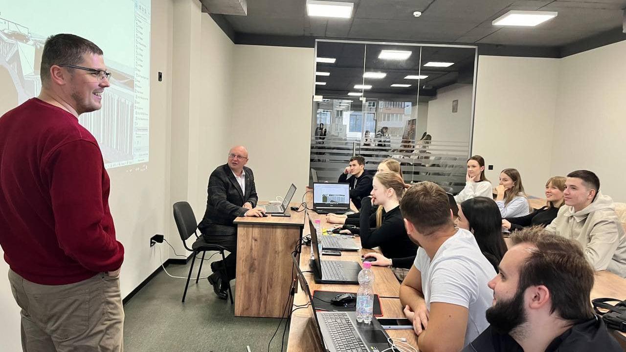 Попереднє оцінювання кваліфікаційних робіт студентів спеціальності 191 Архітектура та містобудування