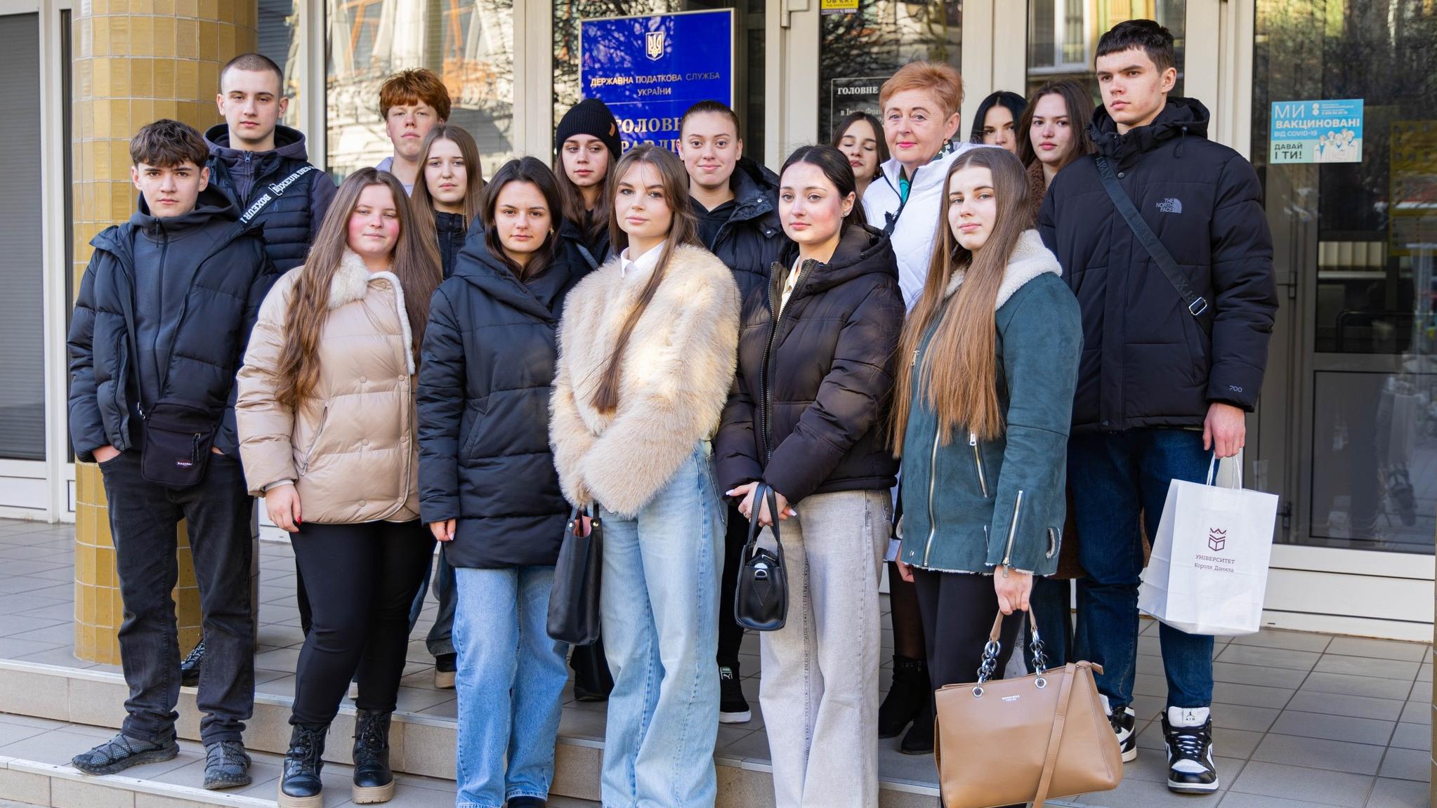 Студенти УКД відвідали ГУ ДПС в Івано-Франківській області