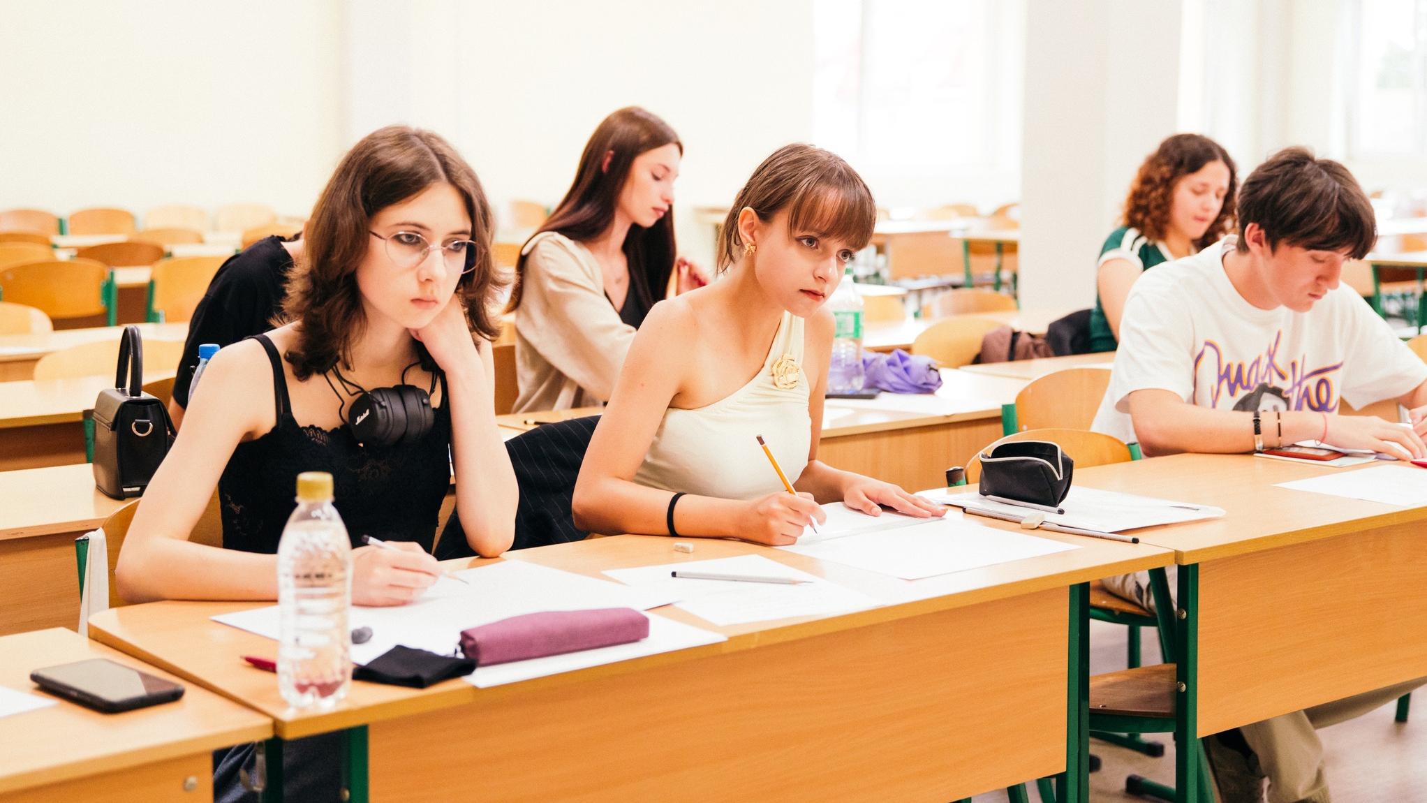 Вступні творчі конкурси в УКД: В2 Дизайн і G17 Архітектура та містобудування