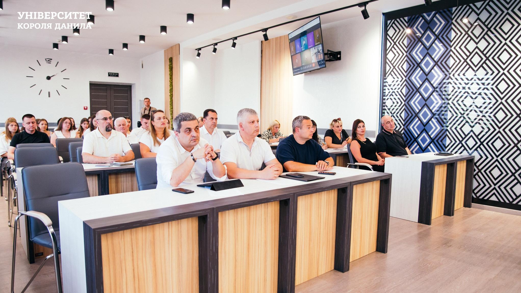 Викладачі УКД узяли участь у розробці стратегії розвитку Франківської громади