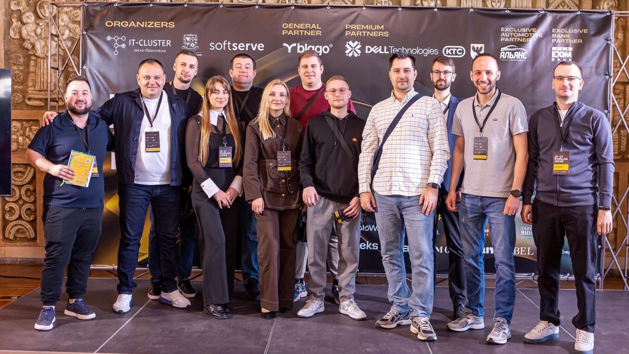 Викладачі та студенти УКД - учасники IF IT FORUM
