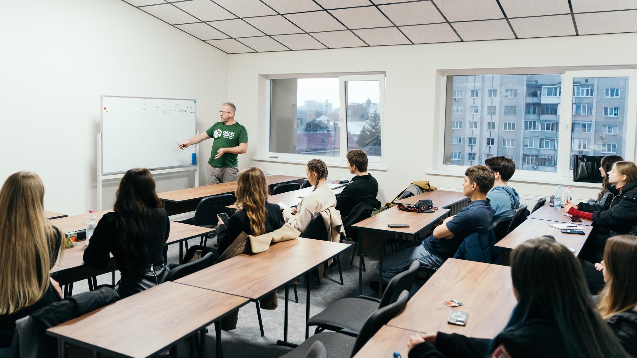 Тренінг з аргументації в Дебатному клубі УКД