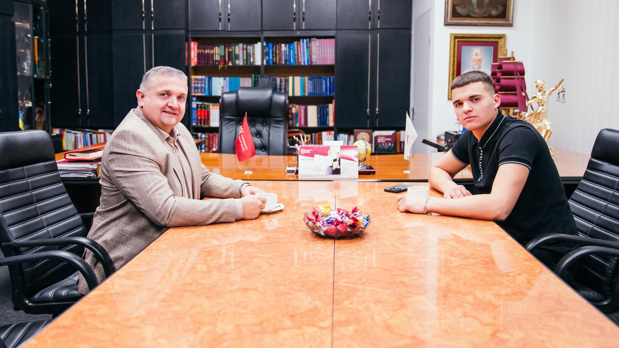 Кава з ректором УКД