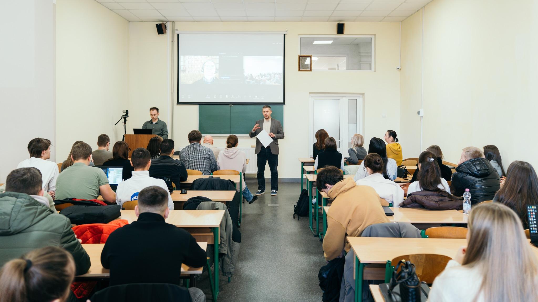 Онлайн-лекція фінського експерта із сучасного проєктування збірних конструкцій в УКД