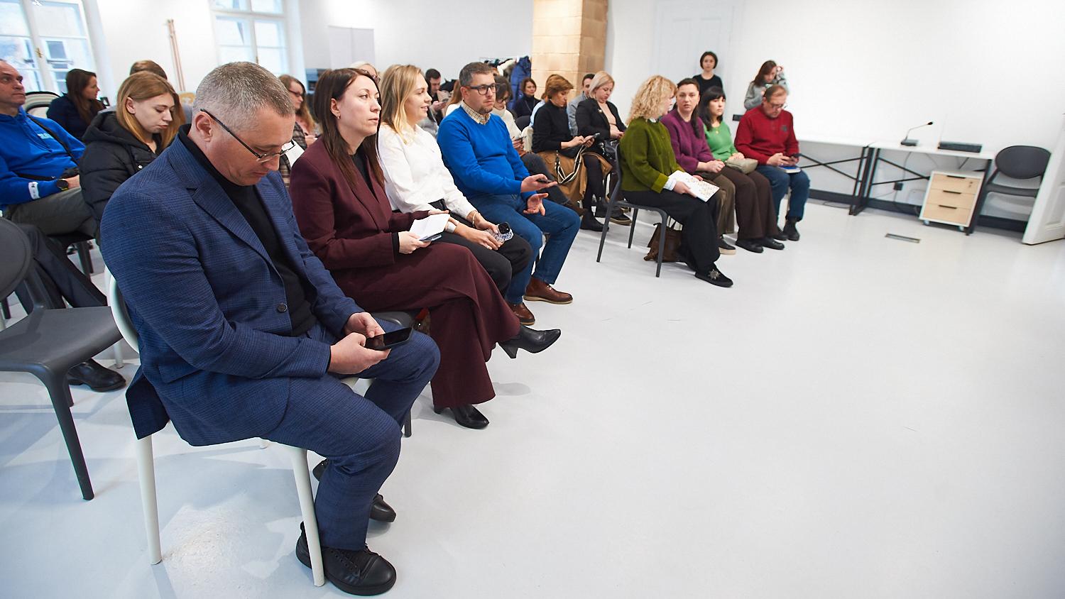 Проректор УКД Максим Карпаш бере участь у проєкті, що має на мені оновлення стратегії області