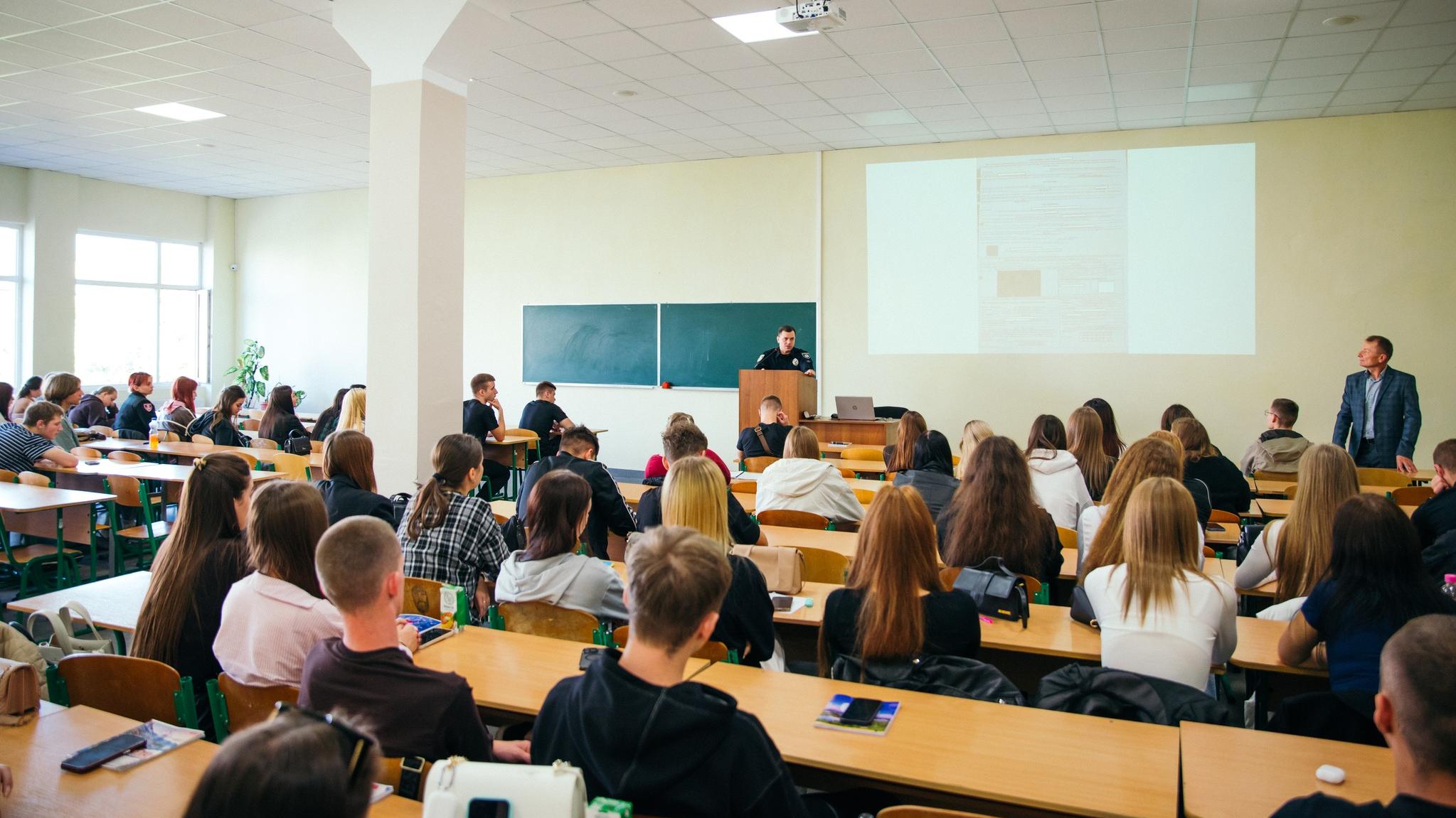 Бінарне заняття з практиком 