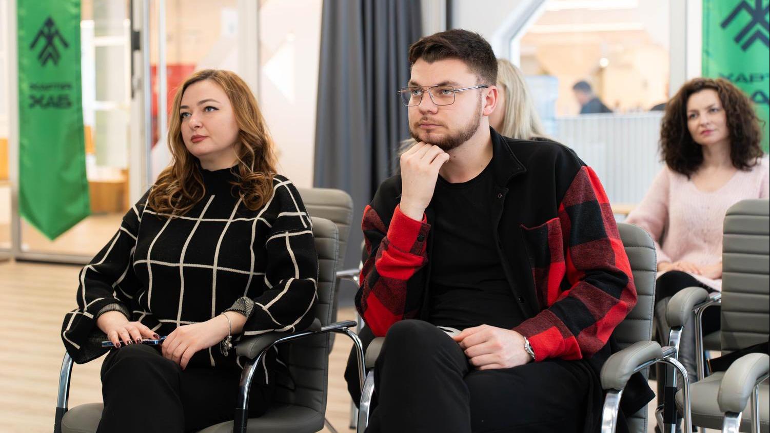 Безбар’єрна комунікація у сфері гостинності: професійний семінар для викладачів