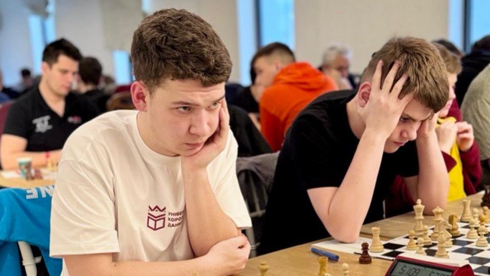 Студент УКД — учасник міжнародних змагань із шахів у Румунії