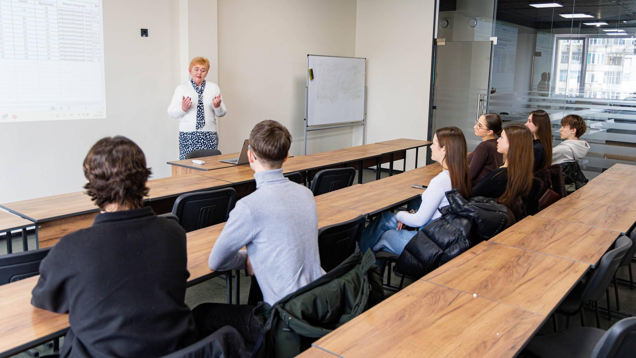 Вибір освітніх компонент: організаційна зустріч зі здобувачами освіти