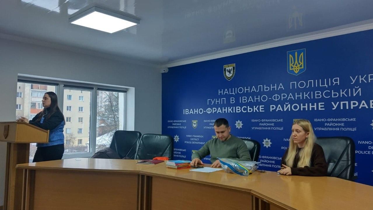 Заняття для студентів-правоохоронців ІІ курсу в районному управлінні поліції