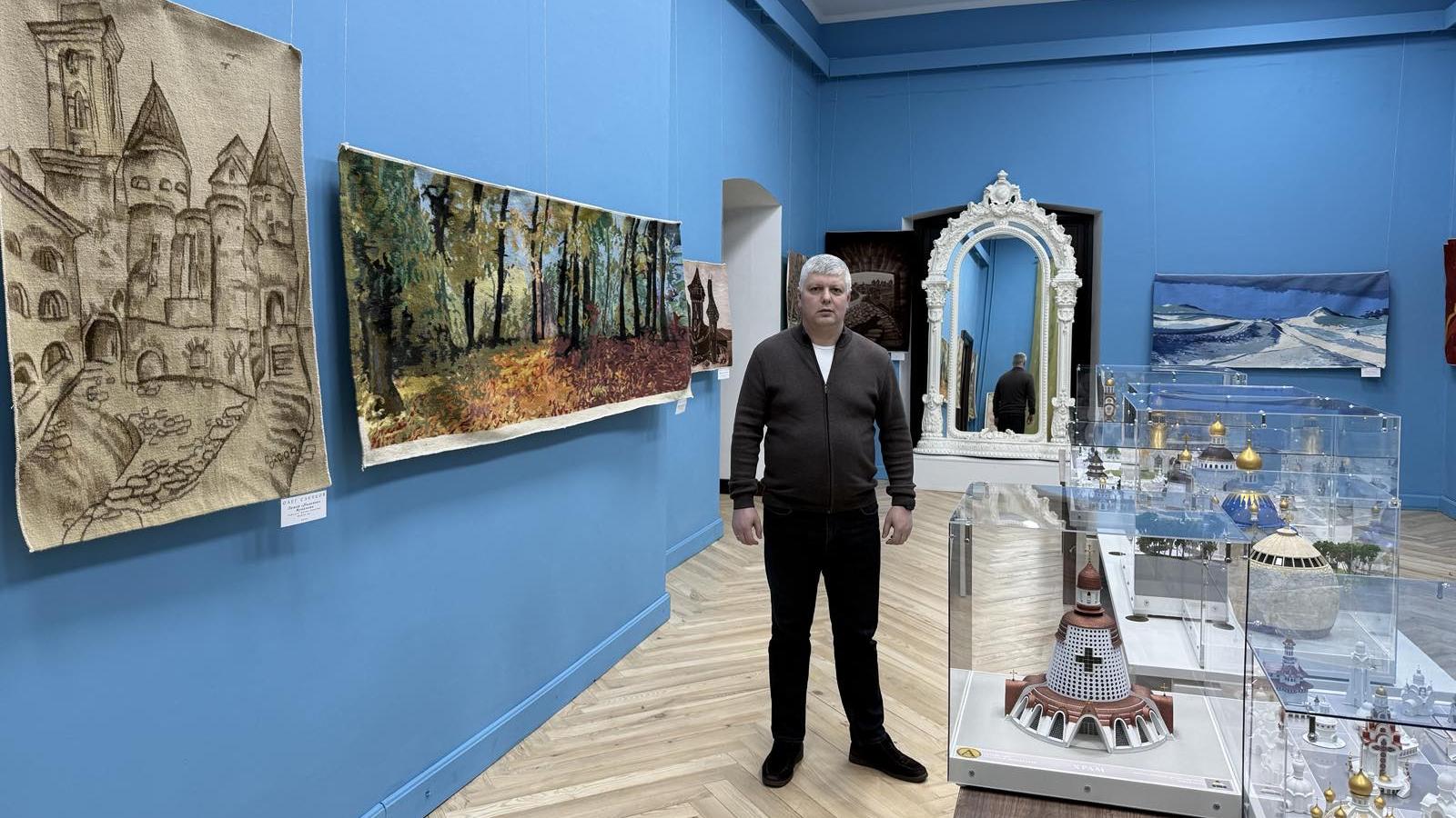 Представники УКД відвідали виставку Олега Слєпцова «Синергія творчості» у Збаразькому замку