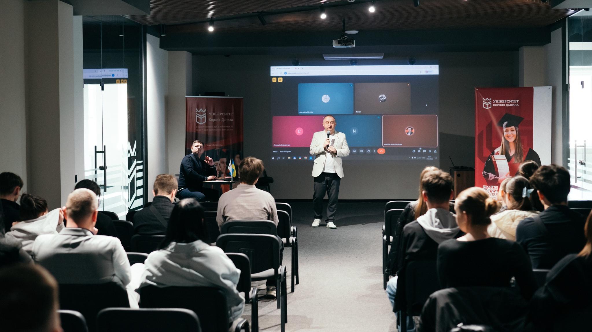 Конкурс правничого есе «Свобода слова vs Дезінформація» в УКД