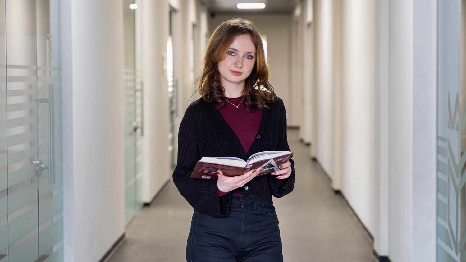 Студентка Фахового коледжу УКД посіла ІІ місце на Всеукраїнській олімпіаді з української мови та літератури