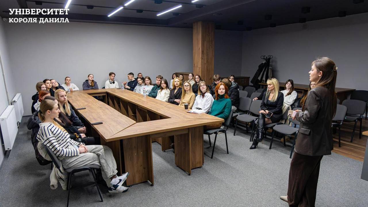 Блогери, штучний інтелект та авторське право: студенти-юристи вивчають сучасні тренди інтелектуальної власності