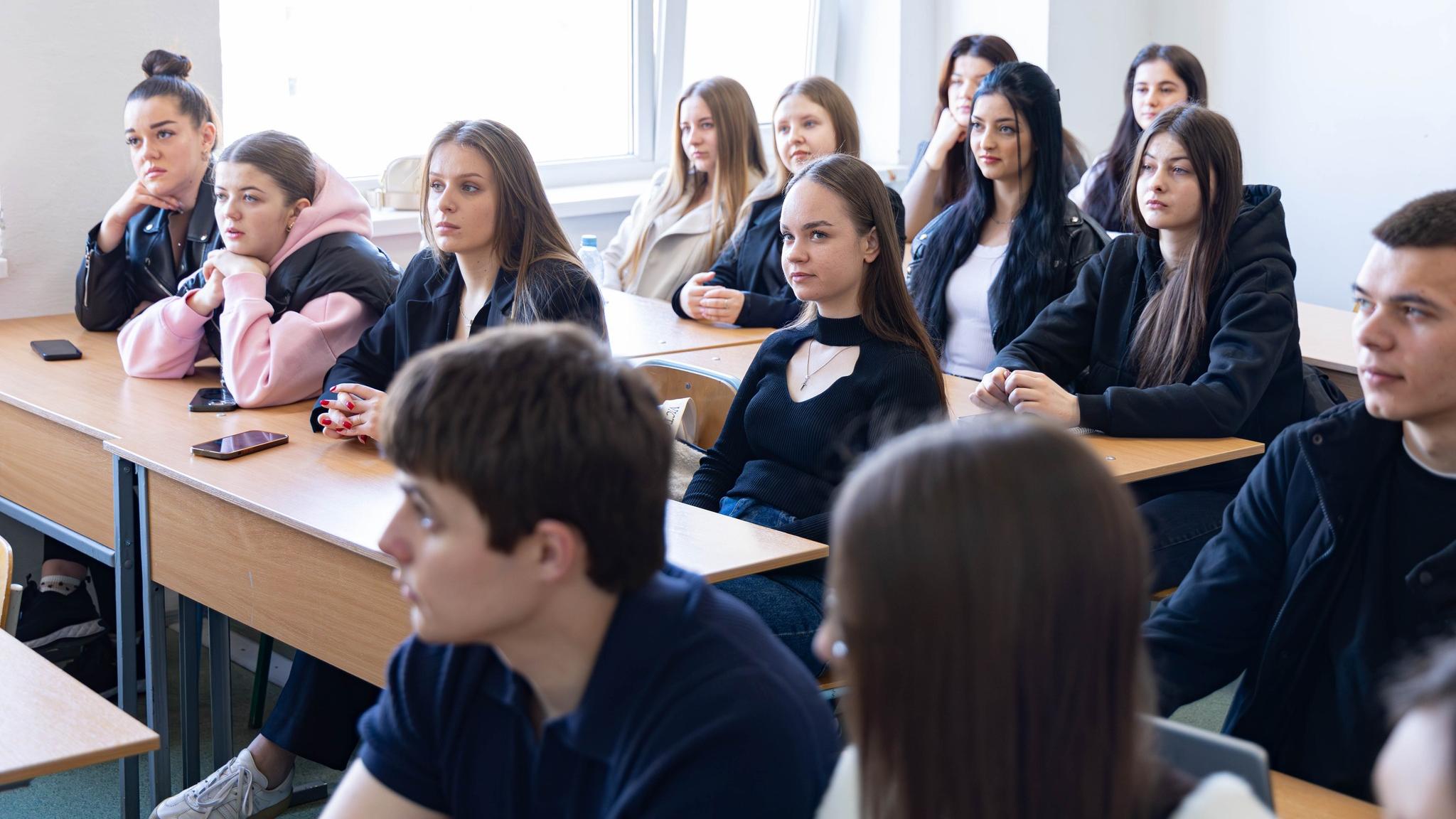 Бінарне заняття про механізми захисту від домашнього насильства