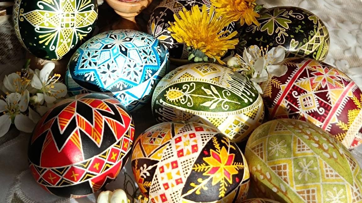 «Писанка — дивосвіт, цю красу шанує світ!» (народний вислів)