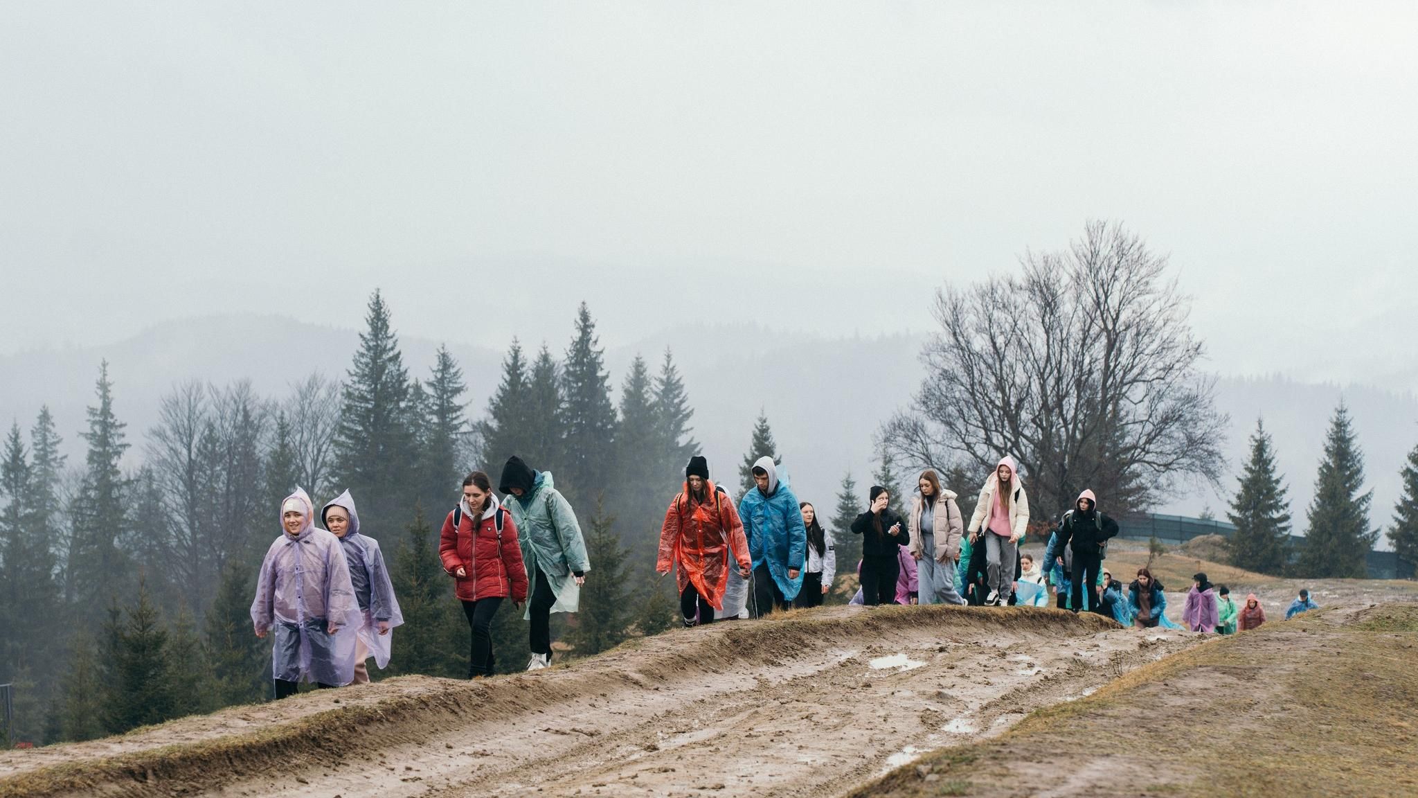Студенти та викладачі УКД підкорили гору Кострича