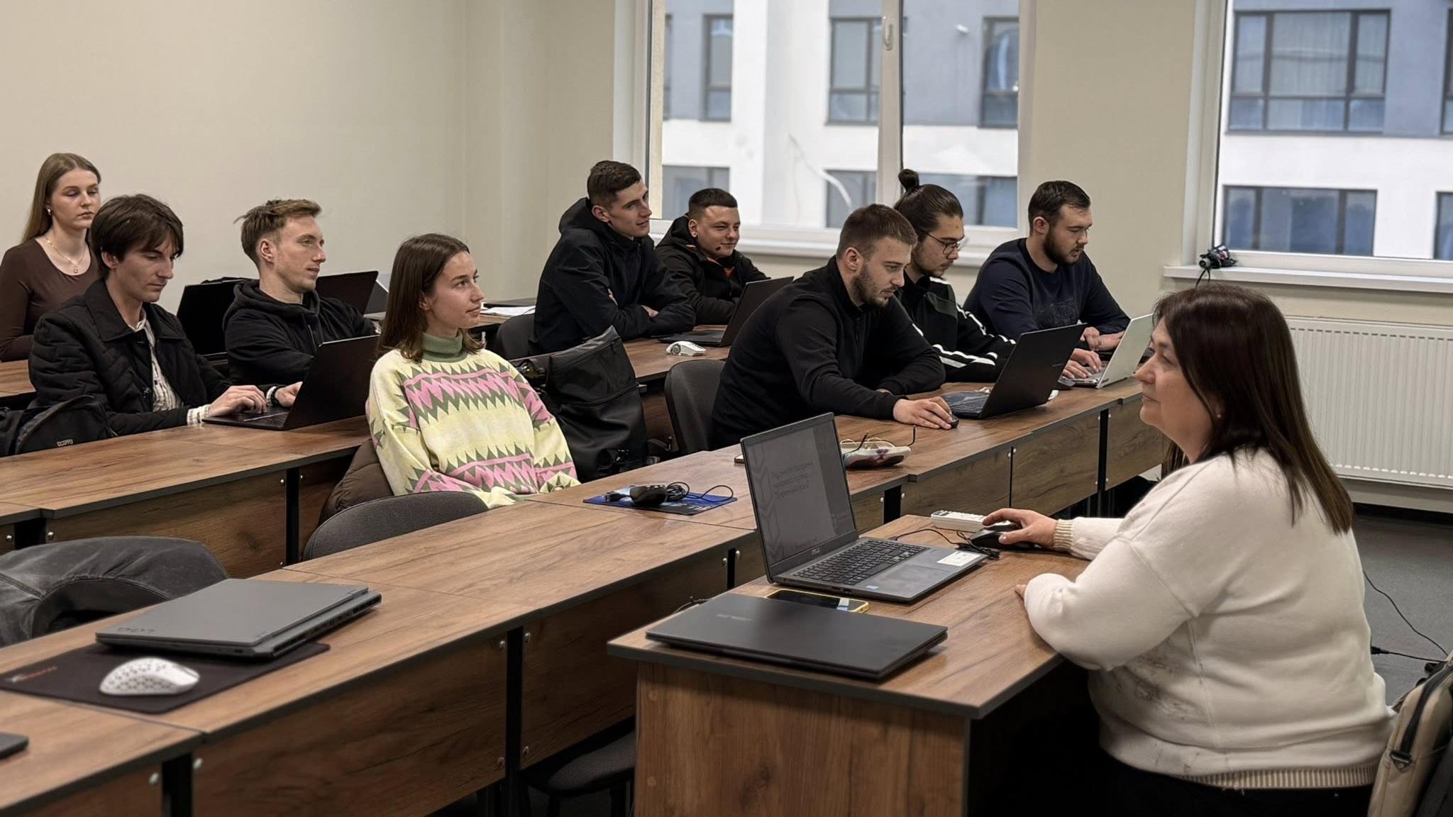 Наука, що «будує» майбутнє: підсумки роботи наукового гуртка «Будівельні пазли»