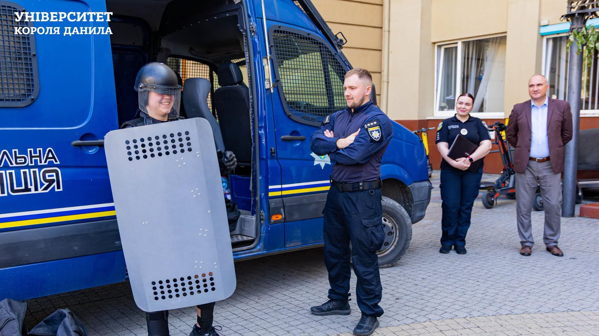 Студенти-правоохоронці ознайомилися з роботою патрульної поліції