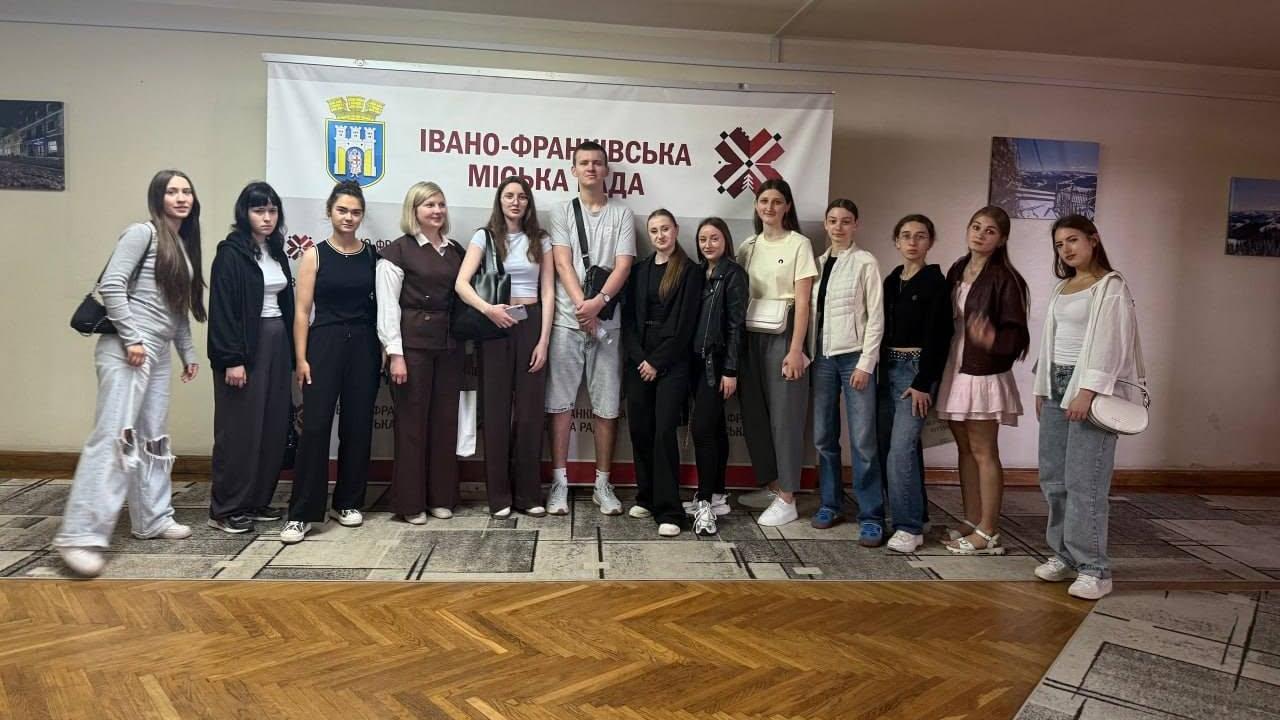 Практичний досвід у сфері врядування: студенти відвідали сесію Івано-Франківської міської ради