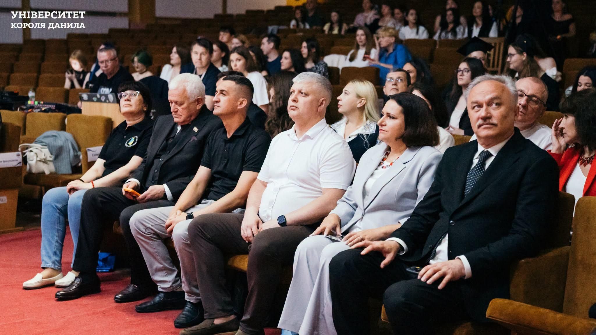 Перший проректор УКД привітав випускників Херсонського державного університету