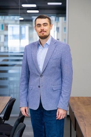 АРТЕМ КОВАЛЕНКО фото