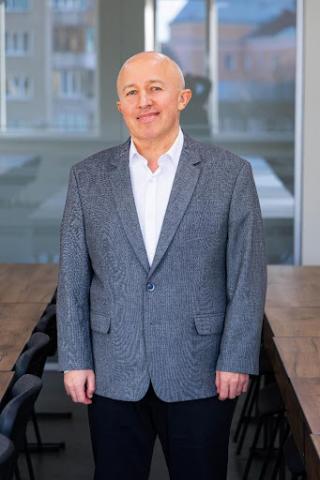 Олег Білоус